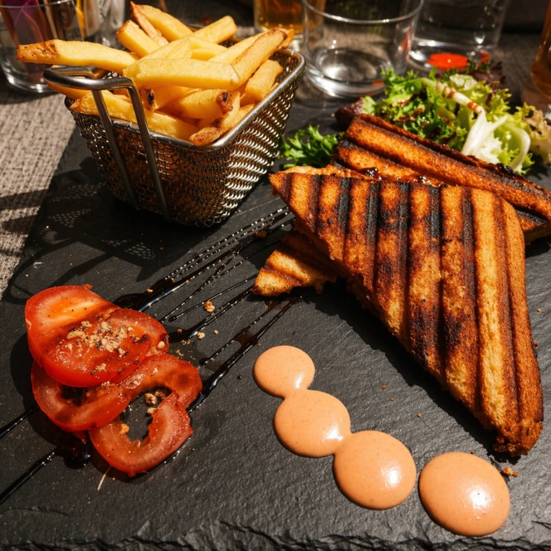 Le restaurant - Le Boeuf Sur La Place - restaurant MARCIAC - Restaurant Vic en Bigorre  - Restaurant Hautes-Pyrénées - restaurant proche Vic en Bigorre - restaurant sympa MARCIAC