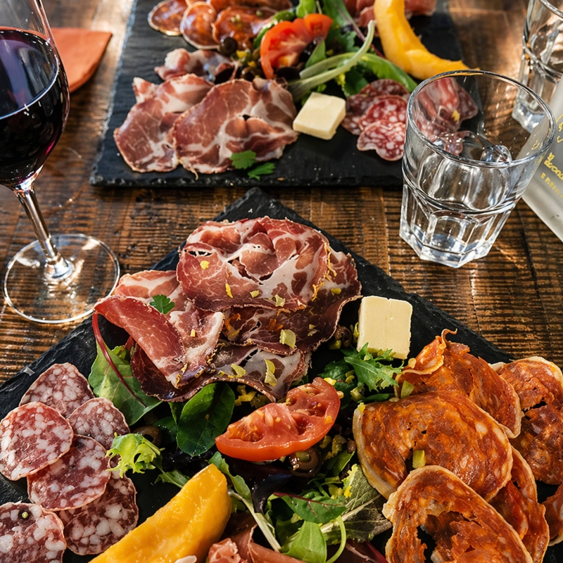 Le restaurant - Le Boeuf Sur La Place - restaurant MARCIAC - Restaurant Vic en Bigorre  - Restaurant Hautes-Pyrénées - restaurant proche Vic en Bigorre - restaurant MARCIAC